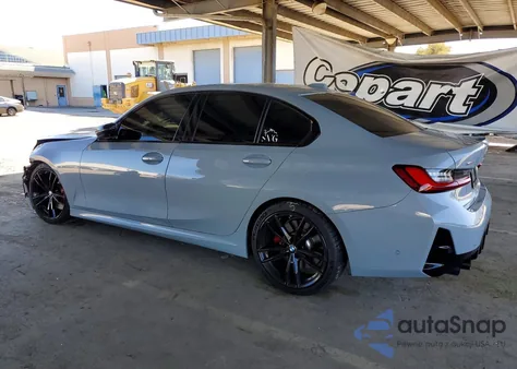 2024 BMW M340Xi из США, поврежденный, VIN 3MW49FF07R8D80696